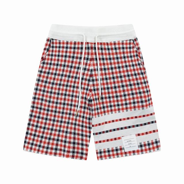 Thom Browne Ss新款针织短裤 定制面料采用威化布织法 提花针织工艺 版型紧致立体 4杠拼接 定制裤绳五金质感强 顺滑 上身舒适透气 凹凸有型的立体感
