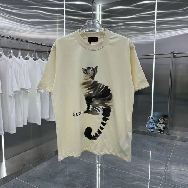 Gucci 2025春夏新款 260克短袖T恤 个性印花 男女同款宽松版 S M L Xl Xxl 五个码 黑色 酒红色 杏色