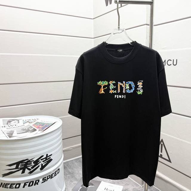 Fendi 芬迪 Fd 2025Ss春夏新款 定制 同缸染面料 手感非常舒服 春夏最新砖柜同步 时尚又个性 超级百搭好看的一款 男女都非常合适 人手必备款 吊牌