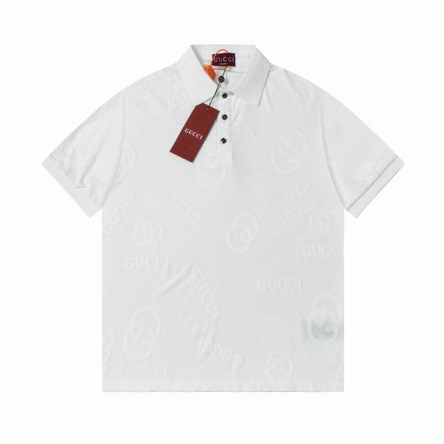 Gucci古驰布匹提花polo短袖 冰感纯棉面料 面料手感扎实 采用高工艺提花 非常有档次 贴身柔软细腻 饱满立体的胶质印花细节 非常精致 显品味 符合当下的潮