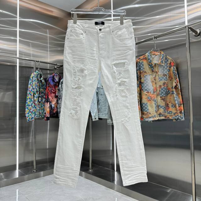 Amiri 破洞贴布烫钻工艺街头潮流修身小脚弹力牛仔裤 颜色 白色 码数 30 32 34 36 38