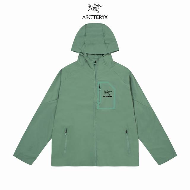 Arcteyx 始祖鸟 户外运动休闲防晒衣皮肤衣 男女同款 春夏就得备这样的防晒速干外套 无论是外出开车 骑行 垂钓还是跑步都必备 客供定制四面弹的面料 透气性