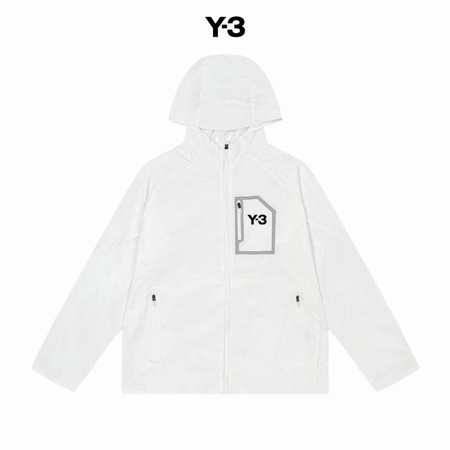 Y-3 户外运动休闲防晒衣皮肤衣 男女同款 春夏就得备这样的防晒速干外套 无论是外出开车 骑行 垂钓还是跑步都必备 客供定制四面弹的面料 透气性能很不错 速干吸