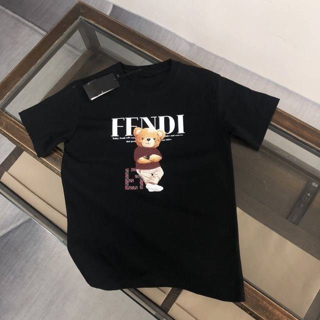 款号:F080 fendi 芬迪 25Ss 大师亲手设计潮牌新品印花圆领短袖T恤 春夏最新砖柜同步 Os落肩版型 - 260G双纱纯棉顶级面料 手感柔软 百分百