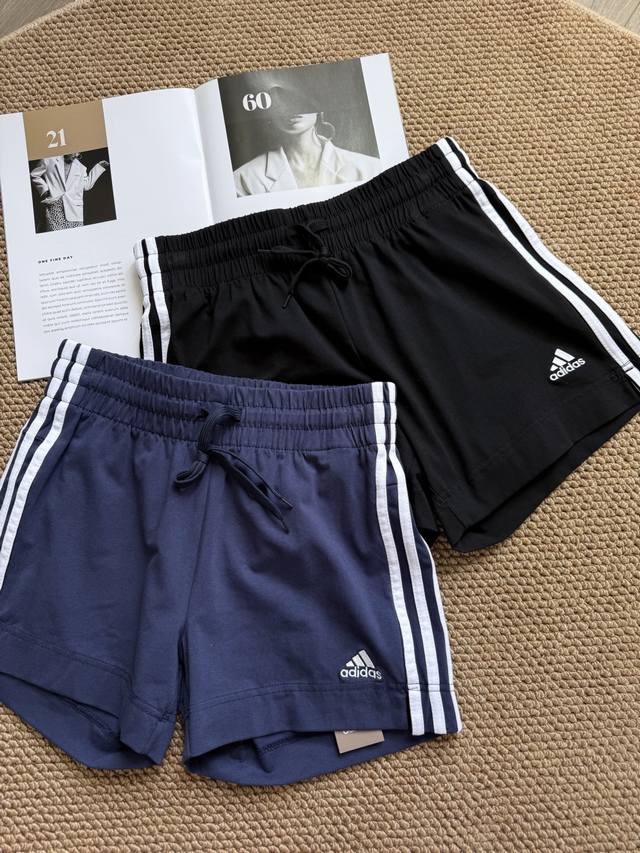 款号 7650 adidas阿迪25Ss经典侧边三条杠短裤五分裤 阿迪运动轻量级短裤 耐用 轻质透气 高温压胶Logo设计 不易掉落最新科技 干爽 柔软 质感舒