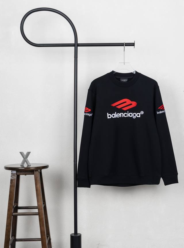 款号Xb41 balenciaga 巴黎世家3M字母刺绣圆领卫衣 黑白双色 面料采用400克毛圈高克重95棉5氢纶1 1双纱洗一辈子都不会变形的 男女同款 官网