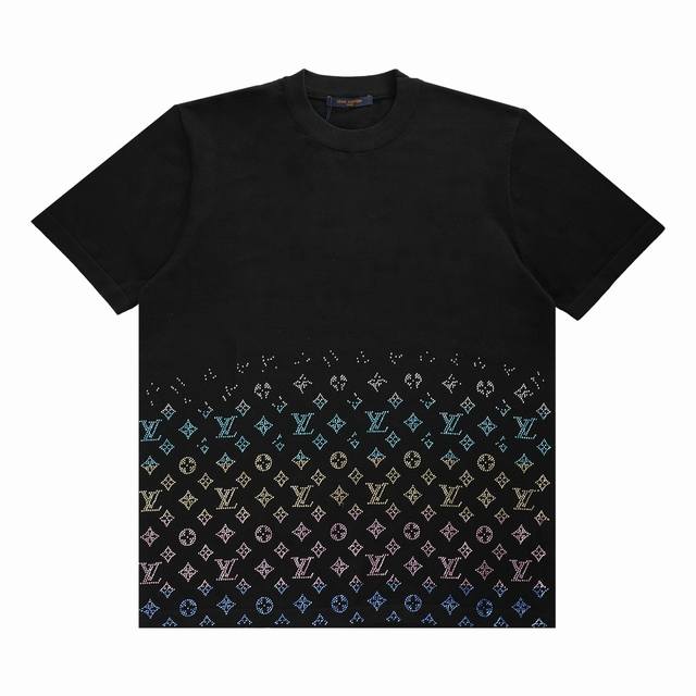 LV 水钻渐变针织短袖 采用纯棉纱线细针织造Monogram水钻渐变图案 红外线定位高温压烫 爆闪不掉钻 码数Xs-L