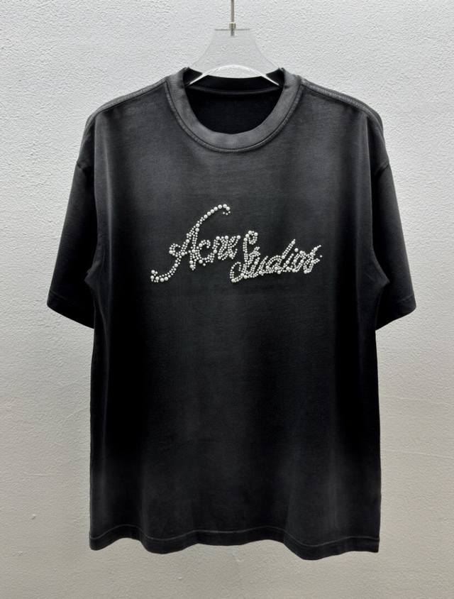 Acne Studios圆领T恤 简约珍珠款 280克全棉双股精纱洗旧渐变马骝面料 宽松 S版型裁剪 符合当下的潮流审美 大大地 一件包容性强 随意上身就能轻松