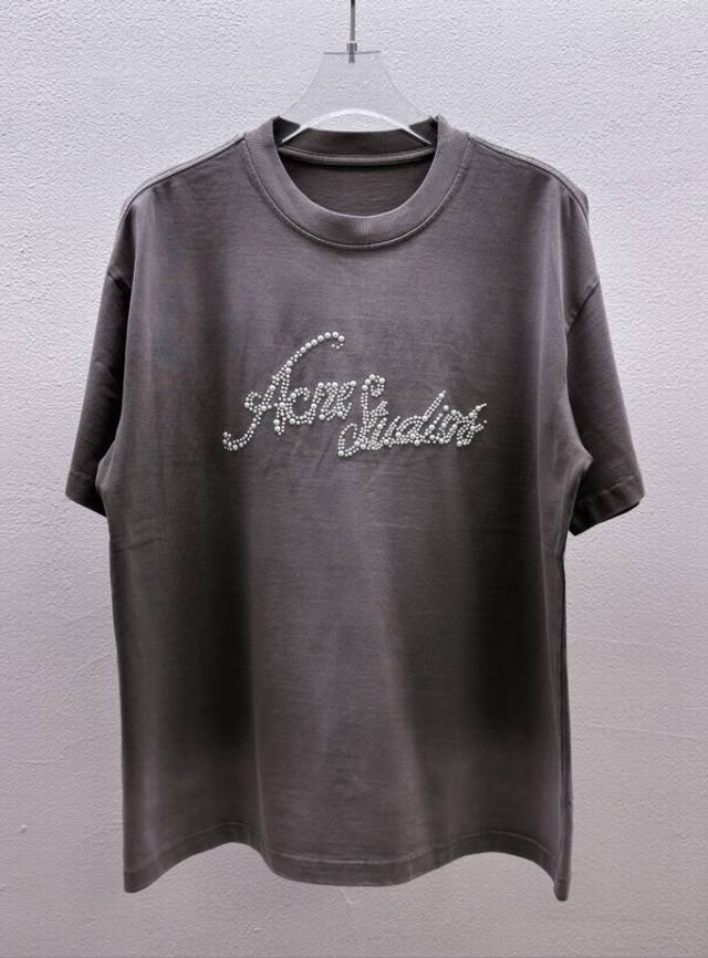 Acne Studios圆领T恤 简约珍珠款 280克全棉双股精纱洗旧渐变马骝面料 宽松 S版型裁剪 符合当下的潮流审美 大大地 一件包容性强 随意上身就能轻松