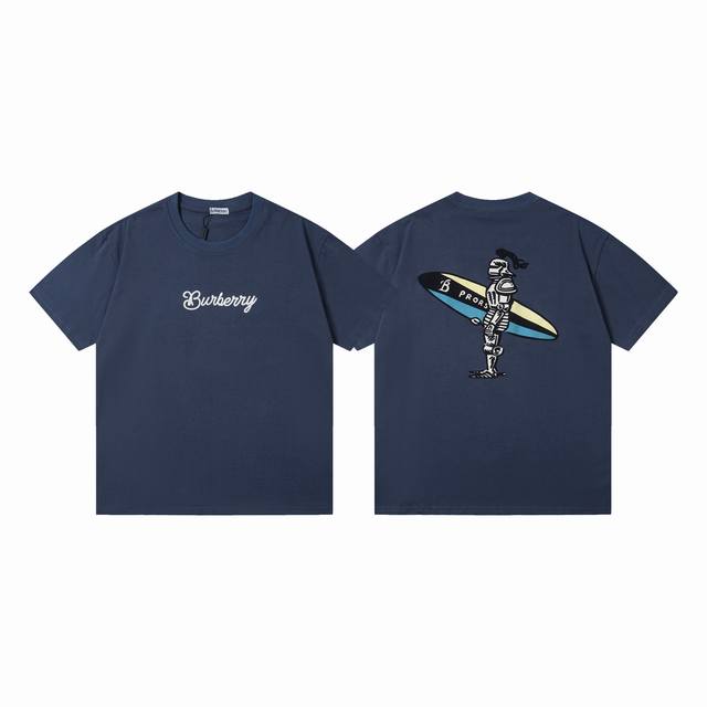 款号 Y151 burberry 巴宝莉冲浪板发泡印花短袖 面料采用270克纯棉双纱螺纹搭配32支双纱1*1 面料定染灰蓝黑螺纹同缸配套定染 工艺 印花采用发泡