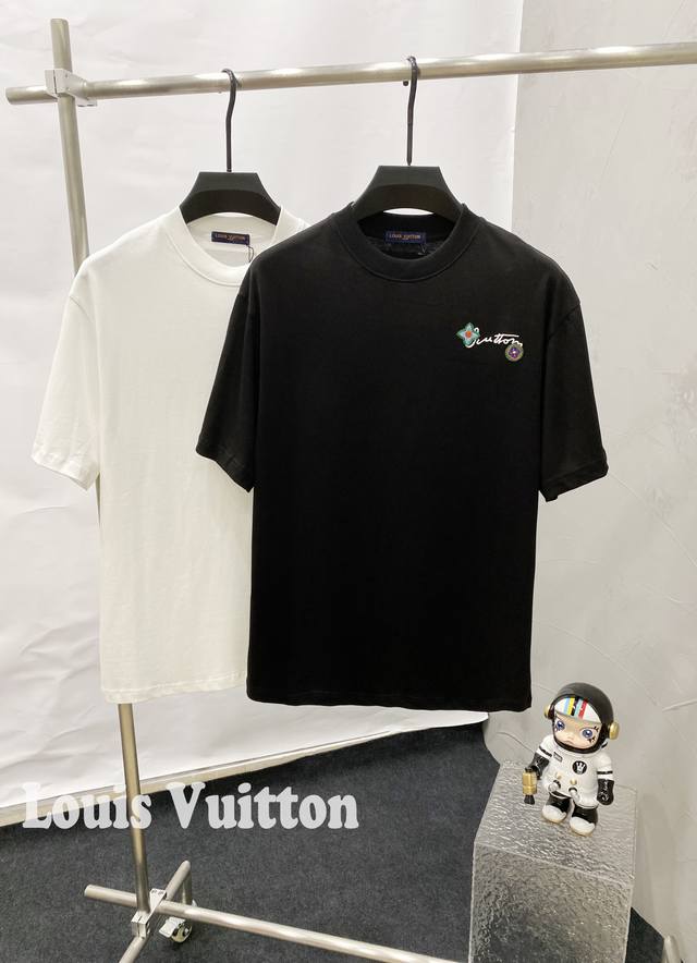 款F54 Lv 顶级品质 louis Vuitton 路易威登Lv 25Ss前后刺绣花卉字母圆领短袖T恤 -面料采用280G 100%纯棉双纱面料 同缸定染特种