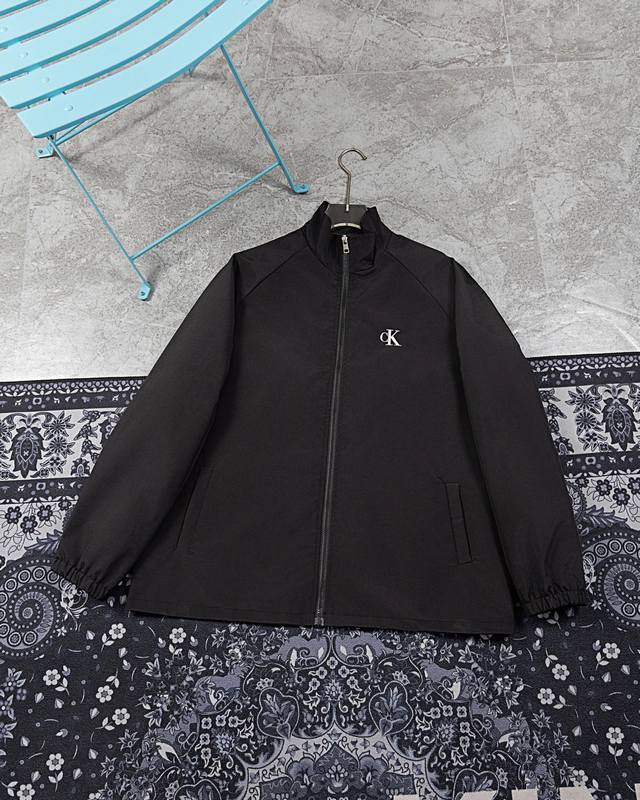 款M919 Ck夹克 ck 胸口小标刺绣后背字母夹克外套 calaivkleinjeans夹克外套 胸口小标精美刺绣字母工艺 细节完美 版型宽松 良心制作 耐高