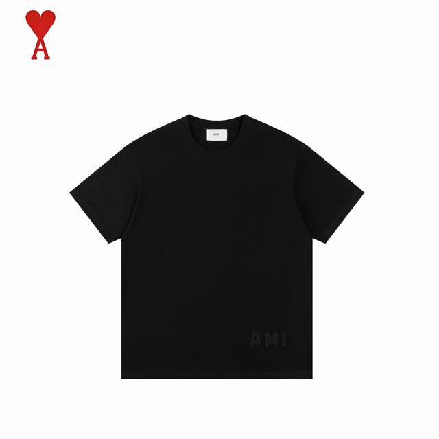 ami 艾米 25Ss 夏季新款下摆刺绣章仔短袖 这个款式我们在上新第一时间就已经在做 品质把控细节无敌 放心下单 注意细节 240G新疆长绒棉顶级双纱 这里承