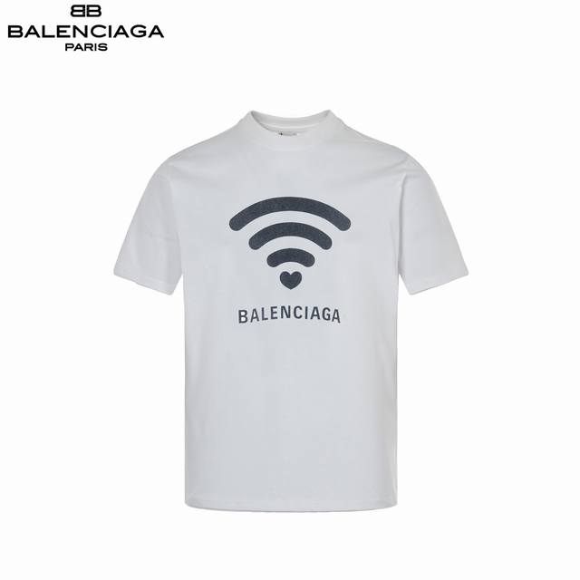 balenciaga 巴黎世家 24Fw信号爱心印花短袖 采用32支双纱 260克重面料 进口针织针梳棉进行制作 厚度适中 有垂感又有轮廓型 上身就是一个舒适