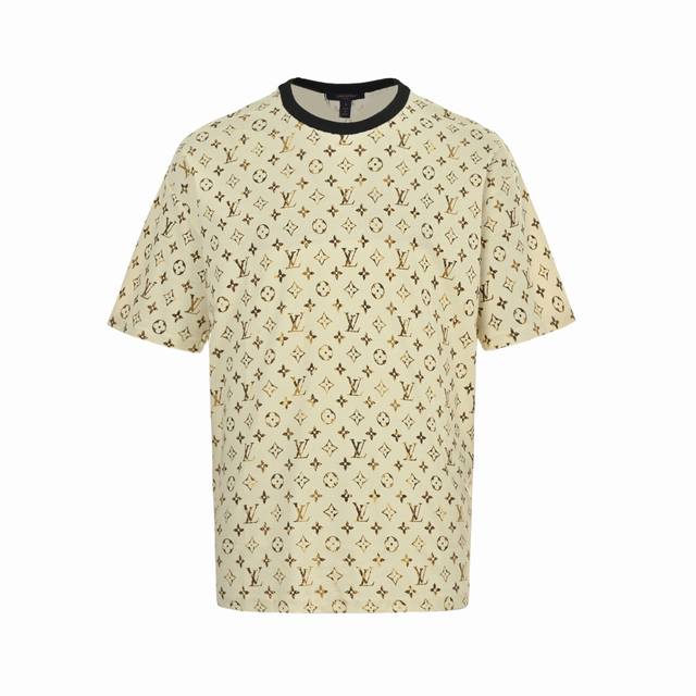 louis Vuitton 路易威登 23Ss 斑驳老花满印短袖 原7,450购入 采用60S170G双股丝光平纹面料 通体老花搭配蟒蛇纹图案元素 全幅图案设计