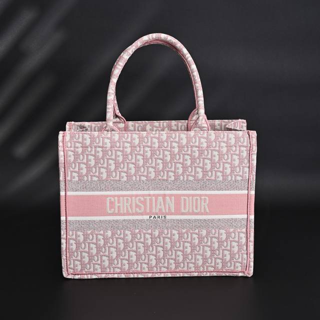 dior迪奥Cd Book Tote经典Oblique牛仔托特包购物袋 中号 粉色 纹路清晰 刺绣细节完美 size :36*28*17