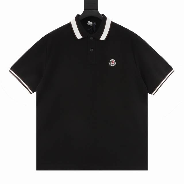 moncler蒙口Mc 咖领扣短袖polo衫 采用原版220G定制珠地面料 螺纹同缸定染对格对纹零色差 纽扣原版1:1开模定做 领子颜色 尺寸比例还原原版 独家