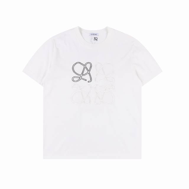 loewe 罗意威 25Ss 撞色大Logo刺绣短袖 面料采用32支双纱280克高克重纯棉面料 紧密纺纱工艺 透气性高 上身舒适有垂感 成色的饱和度很高 胸前大