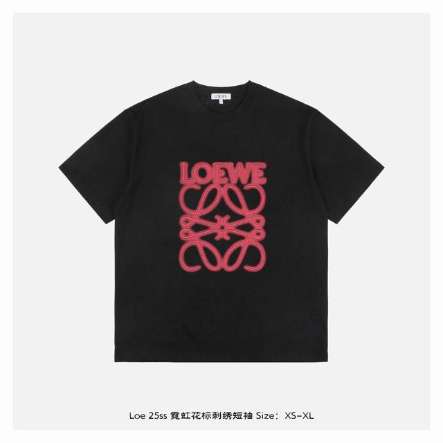 loewe 罗意威 25Ss 霓虹花标刺绣短袖 面料采用230克重精梳棉 定制32支1*1螺纹 成衣两遍水洗处理 面料舒适亲肤无异感 定制定染面料 纺织密度高