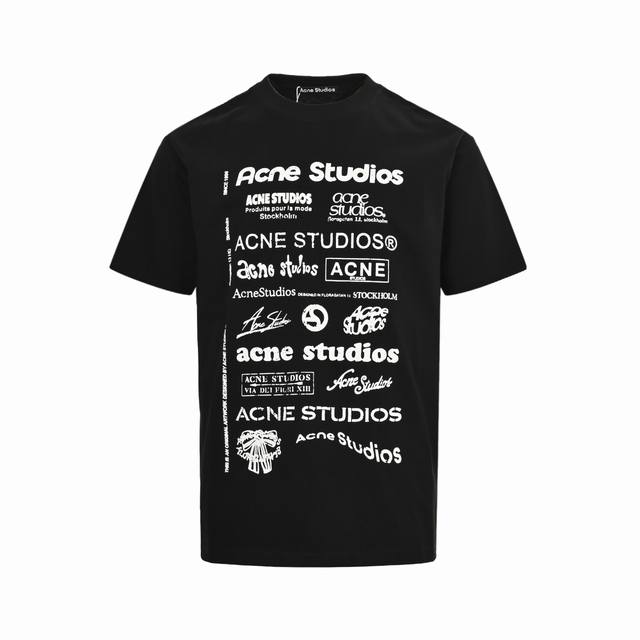 acne Studios 25Ss 多标满印Logo短袖 满印元素的设计 简单不简约 采用喷绘效果来展现 与高街文化不谋而合 整体干净简单 让我们又看到了属于A