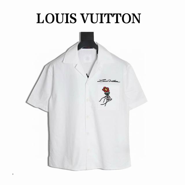 louis Vuitton 路易威登 Lv 25Ss 花朵刺绣短袖衬衫 原版专柜8850购入 面料也是非常薄支数很高 也是定做了同规格的面料 由于使用氧化原版已