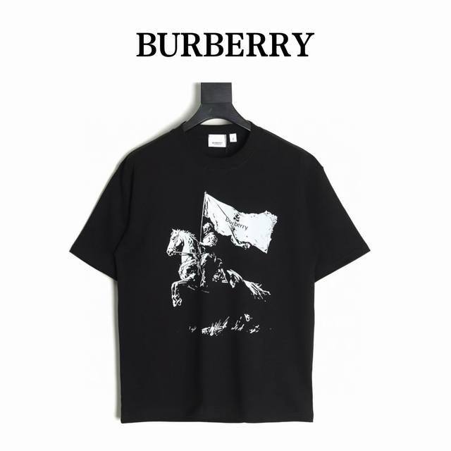 burberry 巴宝莉 25Ss 做旧战马短袖T恤 面料采用定制240G 26支特滑双股精棉平纹高密无尘全棉布料 前幅高密度加厚 走线平整 代工品质 全套定制