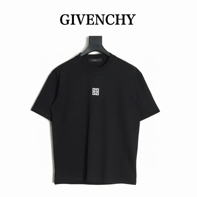 givenchy 纪梵希 25Ss 胸口小标短袖T恤 面料采用定制240G 26支特滑双股精棉平纹高密无尘全棉布料 前幅高密度加厚 走线平整 代工品质 全套定制