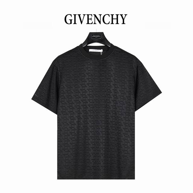 givenchy 纪梵希 25Ss 冰感暗纹4G宫格丝光提花短袖T恤 定制冰丝提花爽滑面料 质感舒适度都是拉满的 上身简约百搭 手感非常舒服 超级百搭好看的一款