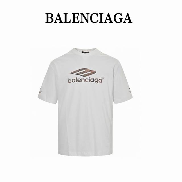 balenciaga 巴黎世家 24Ss 做旧3M字母印花短袖 复古平纹针织面料 大廓形版型 圆领短袖 正面和背面饰以艺术作品印花 做旧效果 采用15S精棉平纹