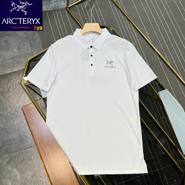 arcteryx 始祖鸟翻领胸标Logo短袖T恤 男款夏季polo衫短袖 商务休闲简约风 上身帅气百搭 夏季必备百搭奢潮单品 高端定制进口冰蚕丝面料 穿着舒适
