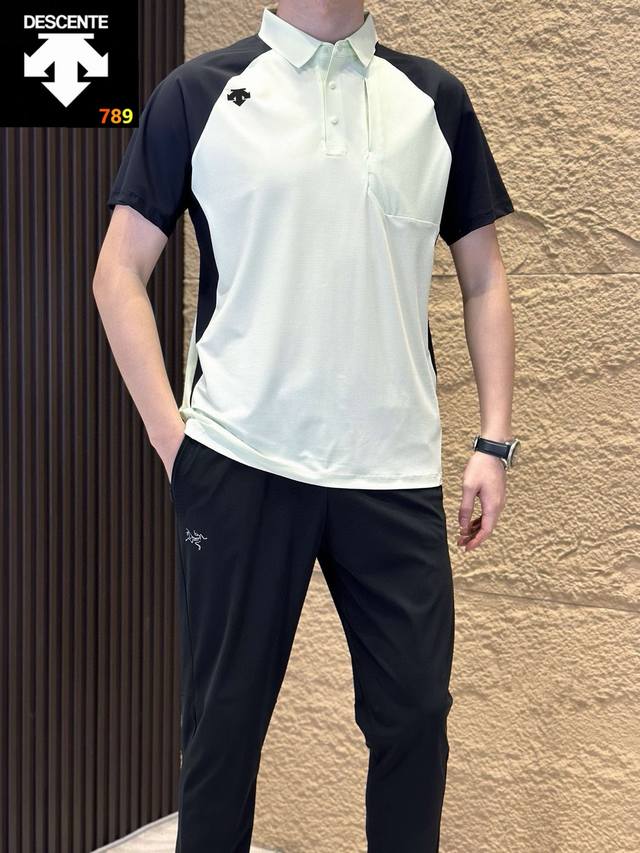 迪桑特轻量化速干polo衫0线头无感亲肤触感~成衣高机高密双走线工艺 版型极其出色 多个裁片拼接 性价比非常出色~从领子 门襟 袖口到下摆 均采用高难度的压胶工