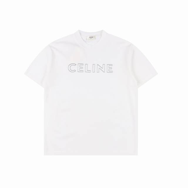 赛琳Celine 基础款贴布刺绣短袖 甄选长绒棉纱 260G精纺高支重磅定织定染面料 裁前高温洗水定型 成品再洗柔 穿着感受亲肤棉柔 垂感自然 专柜同步 微落肩