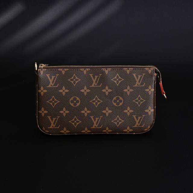 louis Vuitton pochette Accessoires Lv Monogram老花满印帆布拉链开合链条手袋M82766 #原单芯片版本 官网在售价