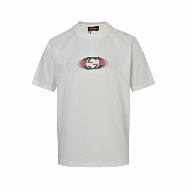 gucci 古驰 25Ss 阴影双G后背字母Logo短袖 定制250克同缸染面料 定制定染面料 面料舒适亲肤无异感 正面饰有 重影双G印花 宽松版型 标准长度