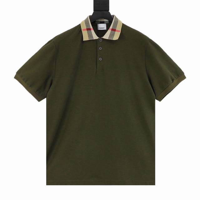 burberry 巴宝莉 领口格纹短袖polo衫 选用棉质珠地网眼布打造 定制材质260G长绒棉 衣领为双系统提花定织扁机制成 有弹性 不变形 衣服全部原生布捆