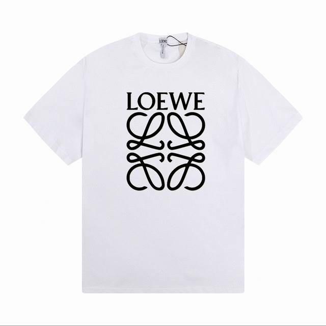 Loewe 罗意威经典字母短袖 上身超有质感不挑人 重磅棉质轻柔 软弹 透气的客供定制面料 手感细腻软顺厚实 耐洗不变形 耐磨不起球 不刺激皮肤 一切从舒适出发