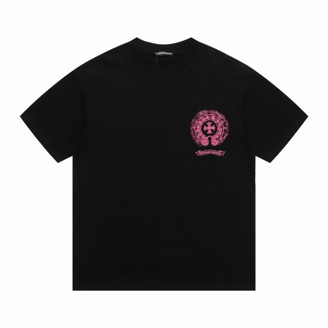 上新 高版本 chrome Hearts 克罗心 模糊重影马蹄刺绣短袖 面料使用 G克全棉双纱面料 区别于市面低克重普通货 纹路清晰可见 质感柔软细腻光滑 垂感
