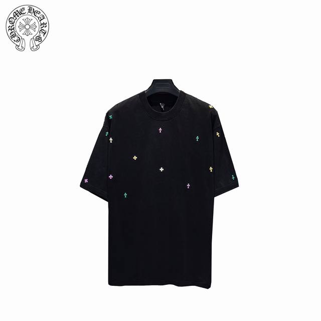 chromehearts 克罗心彩色扎染满标刺绣短袖T恤 采用32支双纱 克重面料 进口针织针梳棉进行制作 厚度适中 有垂感又有轮廓型 上身就是一个舒适 对微胖