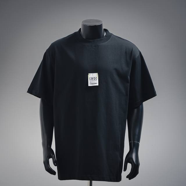 balenciaga 巴黎世家25Ss新款520贴标短袖T恤 采用32支足纱双265克纯棉 1*1双纱十字罗纹领 无色差 宽松版型 辅料3标齐全 版型依旧Os版