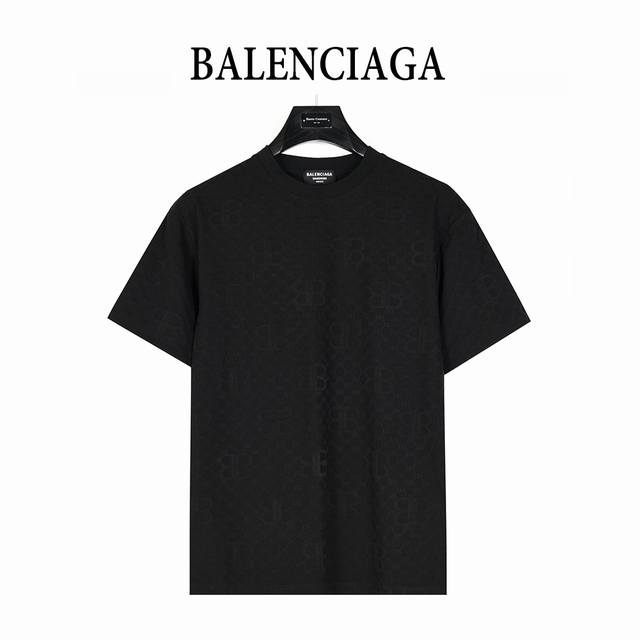 balenciaga 巴黎世家 25Ss 暗纹满印双B提花短袖T恤 32S双纱1*1螺纹 面料螺纹同缸定染 进口提花机织造而成的提花面料 利用各种提花构造 使纱