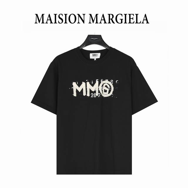 maisonmargiela 马吉拉 Mm6胶带印花圆领短袖T恤 重磅精梳260G纯棉双纱面料 底部斑驳数字印花 后背四角圆圈6号胶带工艺 螺纹定织定染通肩拉条