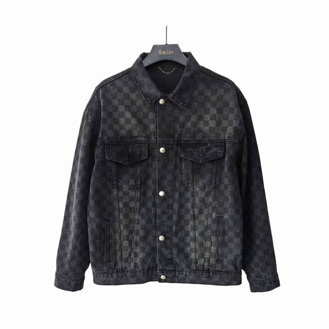 实拍细节图+尺码表 lous Vuitton 路易威登 棋盘格牛仔衫外套 原版宽松版型 优选高品质纯棉面料 穿着舒适透气 纽扣全部开模定制随性时髦可搭配任意下装