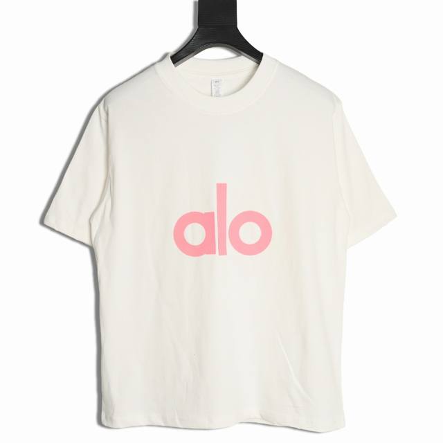 alo 25Ss 硅胶字母短袖T恤 面料采用定制240G 26支特滑双股精棉平纹高密无尘全棉布料 前幅高密度加厚 走线平整 代工品质 全套定制辅料 尺码 S-X