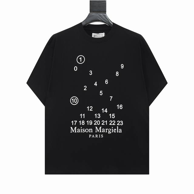高版本Maisonmargiela 马吉拉 数字印花短袖 男女同款 满满的高级感 性价比超高 手感超级柔软 细腻 柔软和不起球且不变形 G纯棉品质 后领标志对角