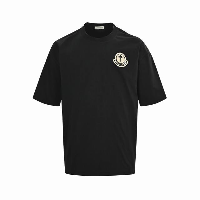 moncler 蒙口 25Ss 棕榈树刺绣短袖 面料采用定制240G 26支特滑双股精棉平纹高密无尘全棉布料 前幅高密度加厚 走线平整 代工品质 全套定制辅料