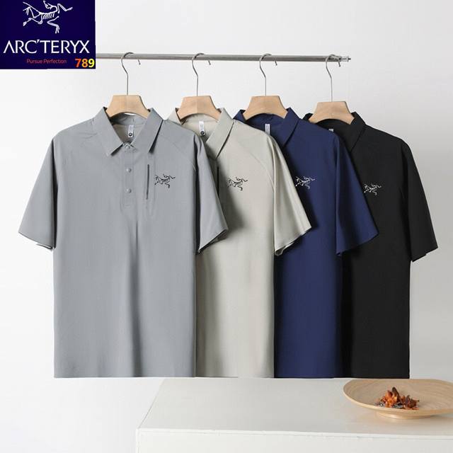 始祖鸟25夏款上新 polo冰丝速干 黑色 灰色 宝蓝 米杏 尺码M到5Xl 专柜迪家商务落肩款Ns78的锦纶和22的氨纶混合亲肤透气面料 面料纤维遍布微孔 快