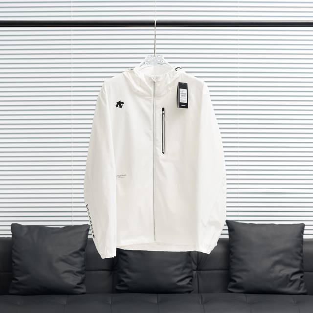 工厂p直供 descente丨迪桑特Training陈伟霆同款冰感连帽夹克 尺码 M-3Xl 配色 黑色 白色 黄色