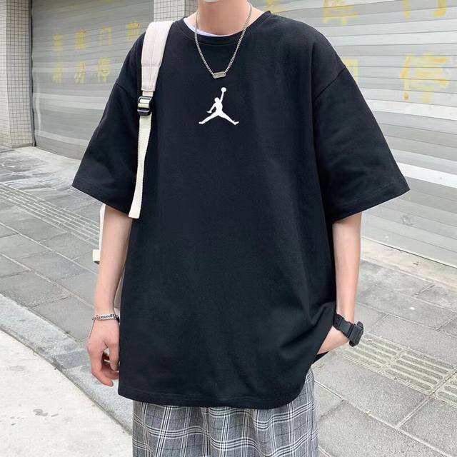 夏季福利 短袖 单件 三件 夏季新款专柜同款 男女情侣同款 简单清爽 上身效果 超级好看 百搭不挑人 谁穿谁好看 限定版情侣短袖 不是好货不推荐 万年基础百搭的