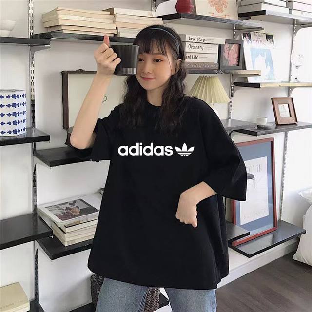 夏季福利 短袖 单件 三件 夏季新款专柜同款 男女情侣同款 简单清爽 上身效果 超级好看 百搭不挑人 谁穿谁好看 限定版情侣短袖 不是好货不推荐 万年基础百搭的
