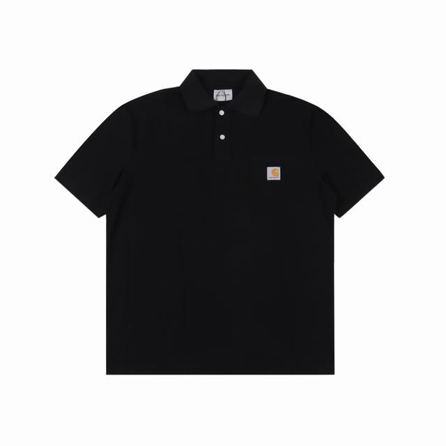 carhartt 卡哈特 经典口袋徽标polo短袖 采用 克 珠地空气层 比普通针织布更透气 干爽及更耐洗 经典无需多言 看似简单的polo衫其实是最百搭 版型